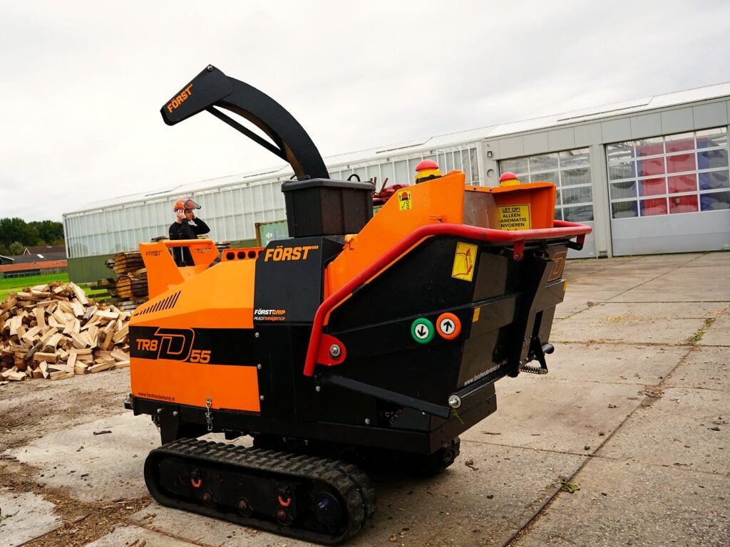 Rupsversnipperaar met 21 cm invoer te huur bij De Boom Topper